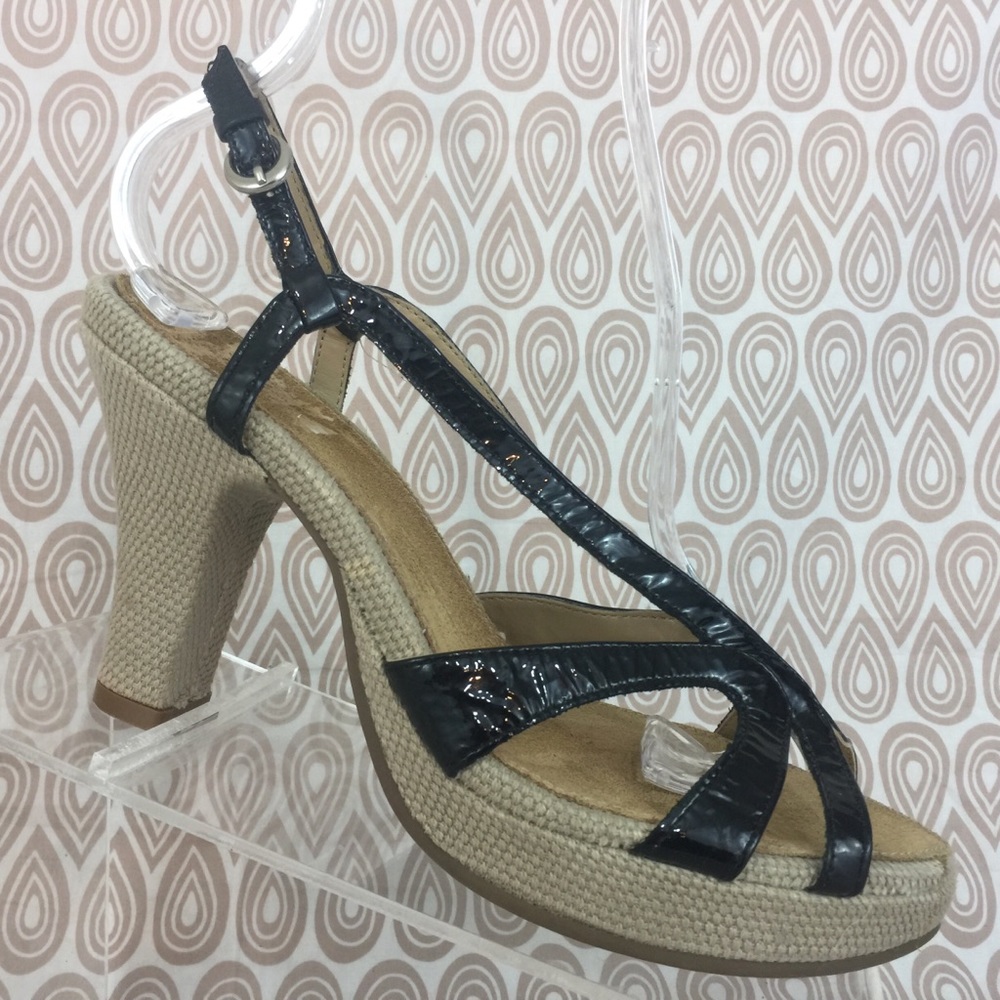 Aerosoles Women's Black Strappy Sandals SZ 7.5 S62